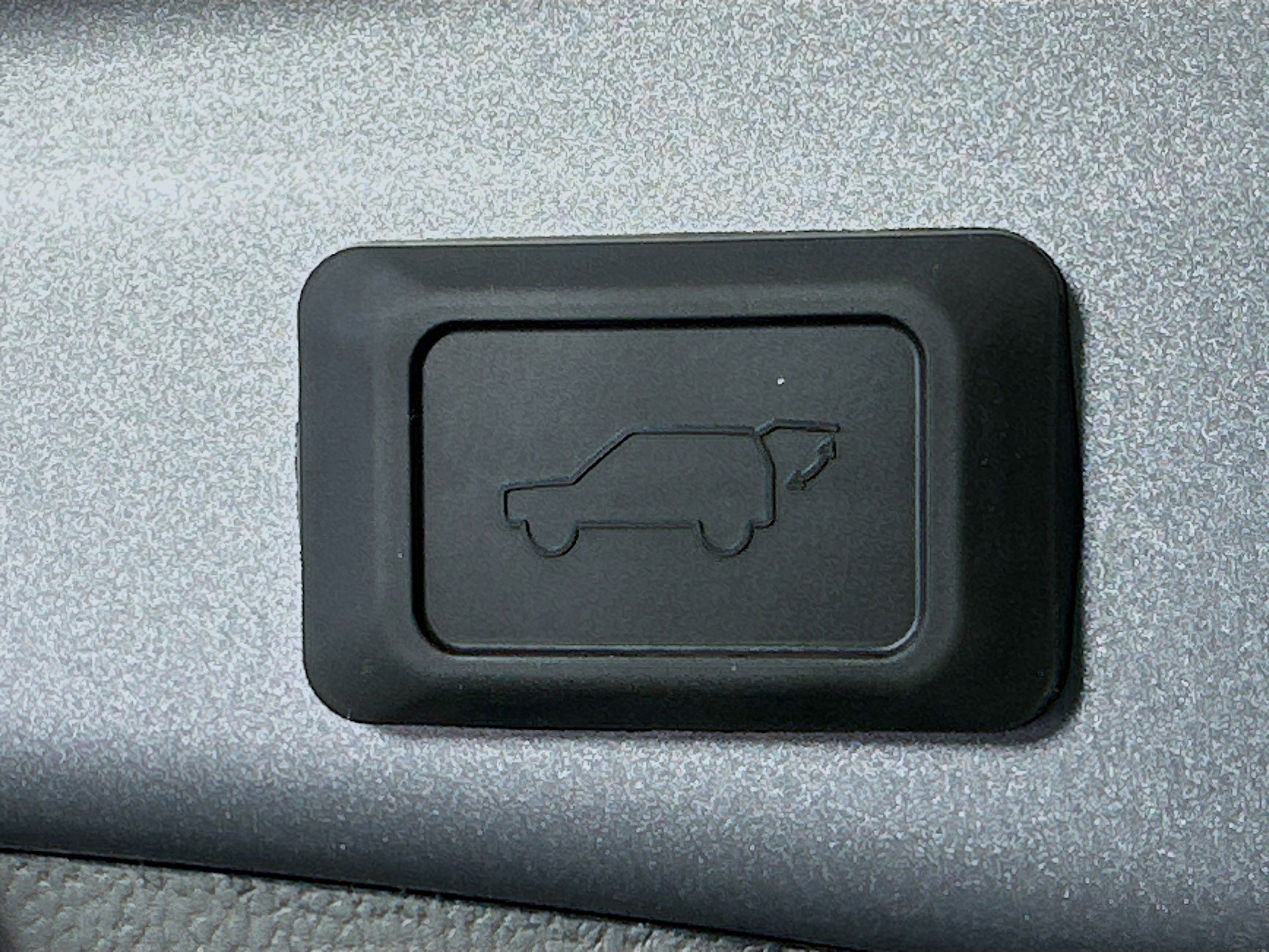 Used 2025 Toyota RAV4 XLE w/ Convenience Package image 29