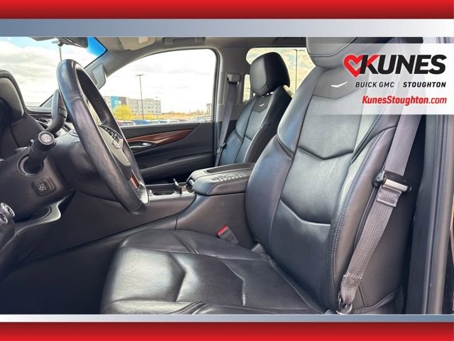 Used 2017 Cadillac Escalade Premium Luxury image 12