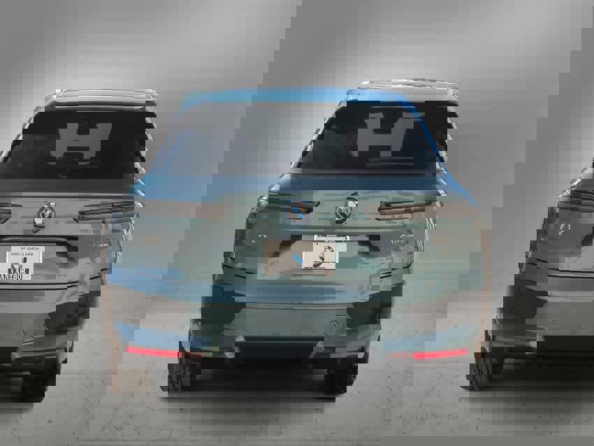 New 2025 BMW iX xDrive50 w/ Premium Package image 7