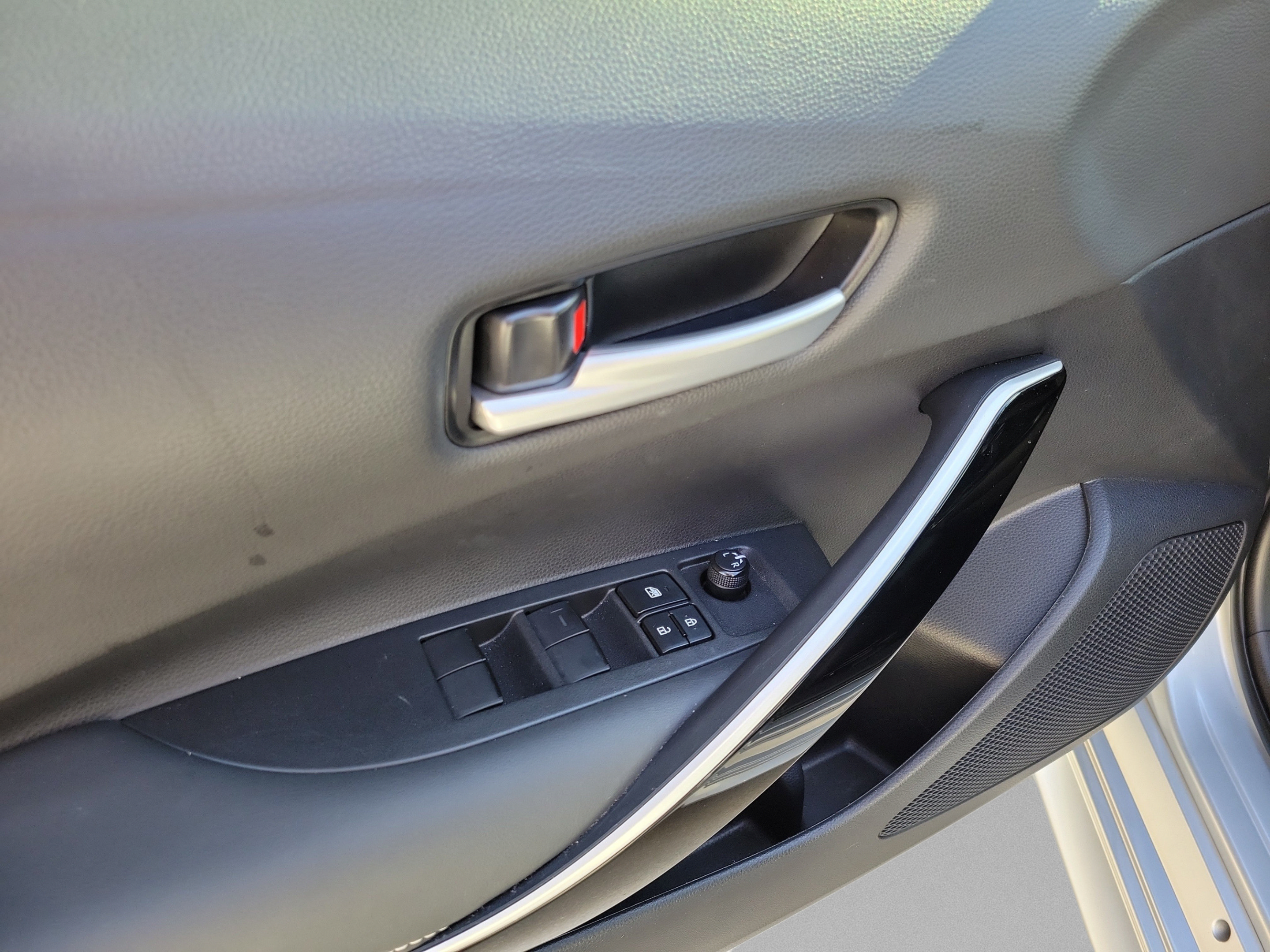 Certified 2023 Toyota Corolla XLE FWD image 7