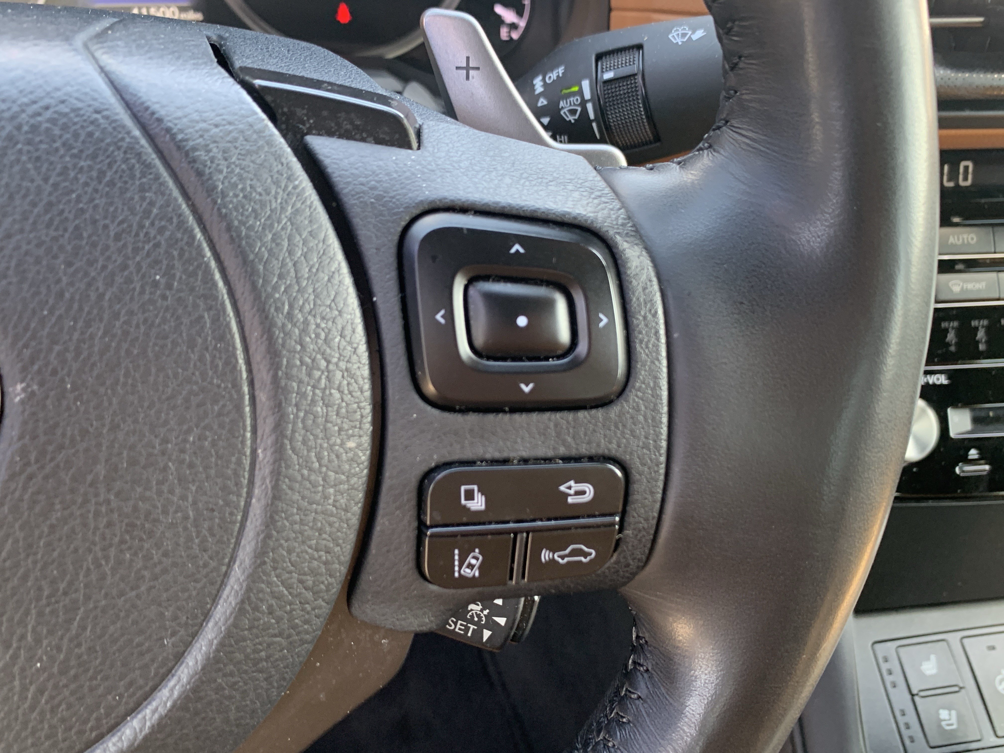 Used 2023 Lexus IS 300 w/ Premium Package RWD image 20