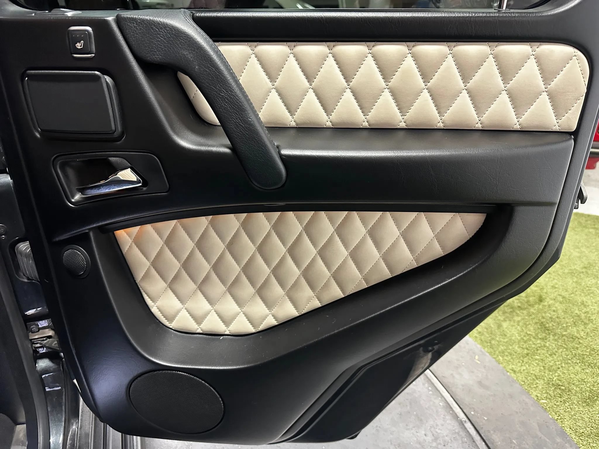 Used 2016 Mercedes-Benz G 65 AMG 4MATIC image 22
