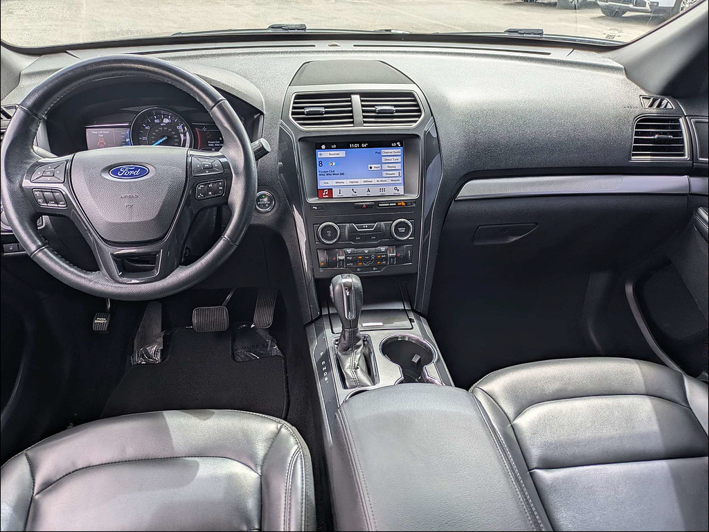 Used 2019 Ford Explorer XLT w/ Equipment Group 202A FWD image 17