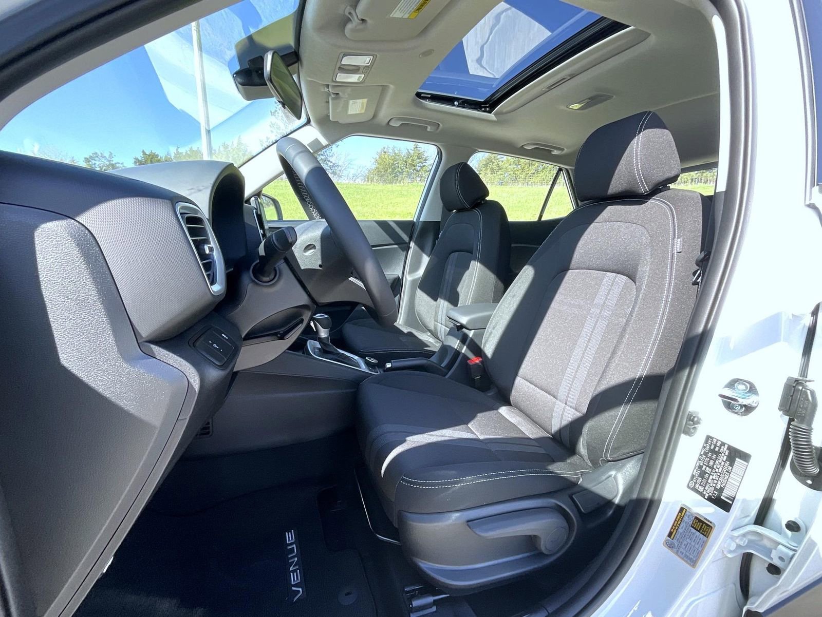 New 2026 Hyundai Venue SEL FWD image 11