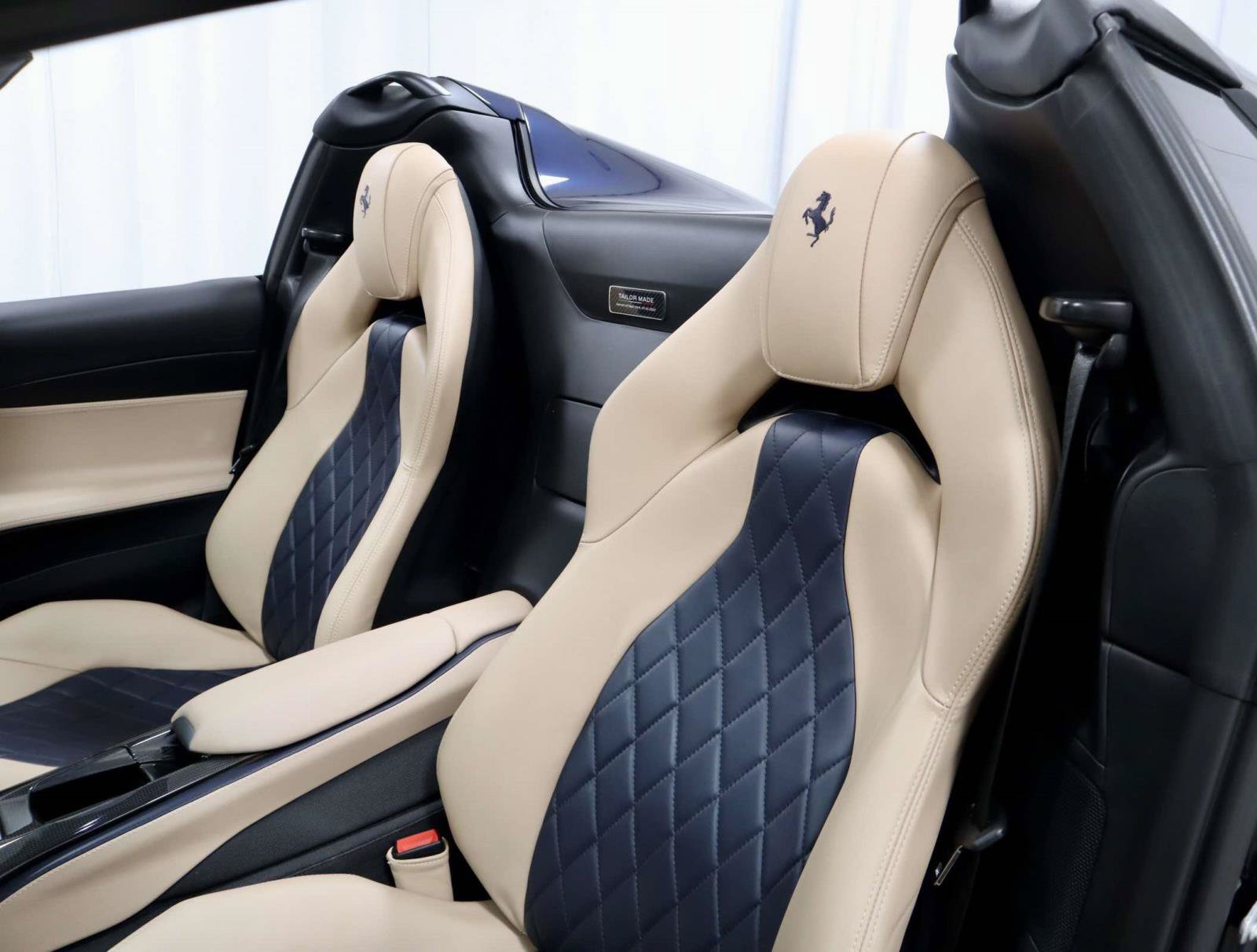 Certified 2023 Ferrari 812 GTS RWD image 18