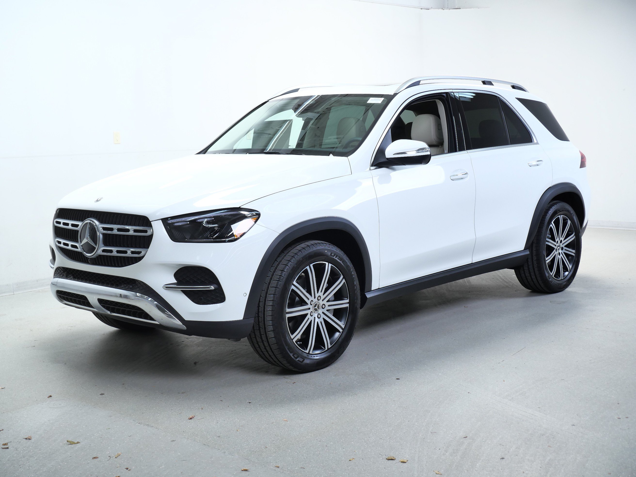 New 2026 Mercedes-Benz GLE 350 4MATIC image 4