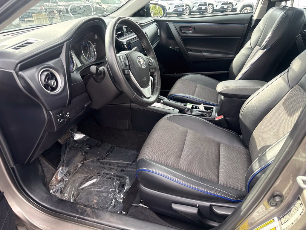 Certified 2017 Toyota Corolla SE w/ SE Premium Package FWD image 15
