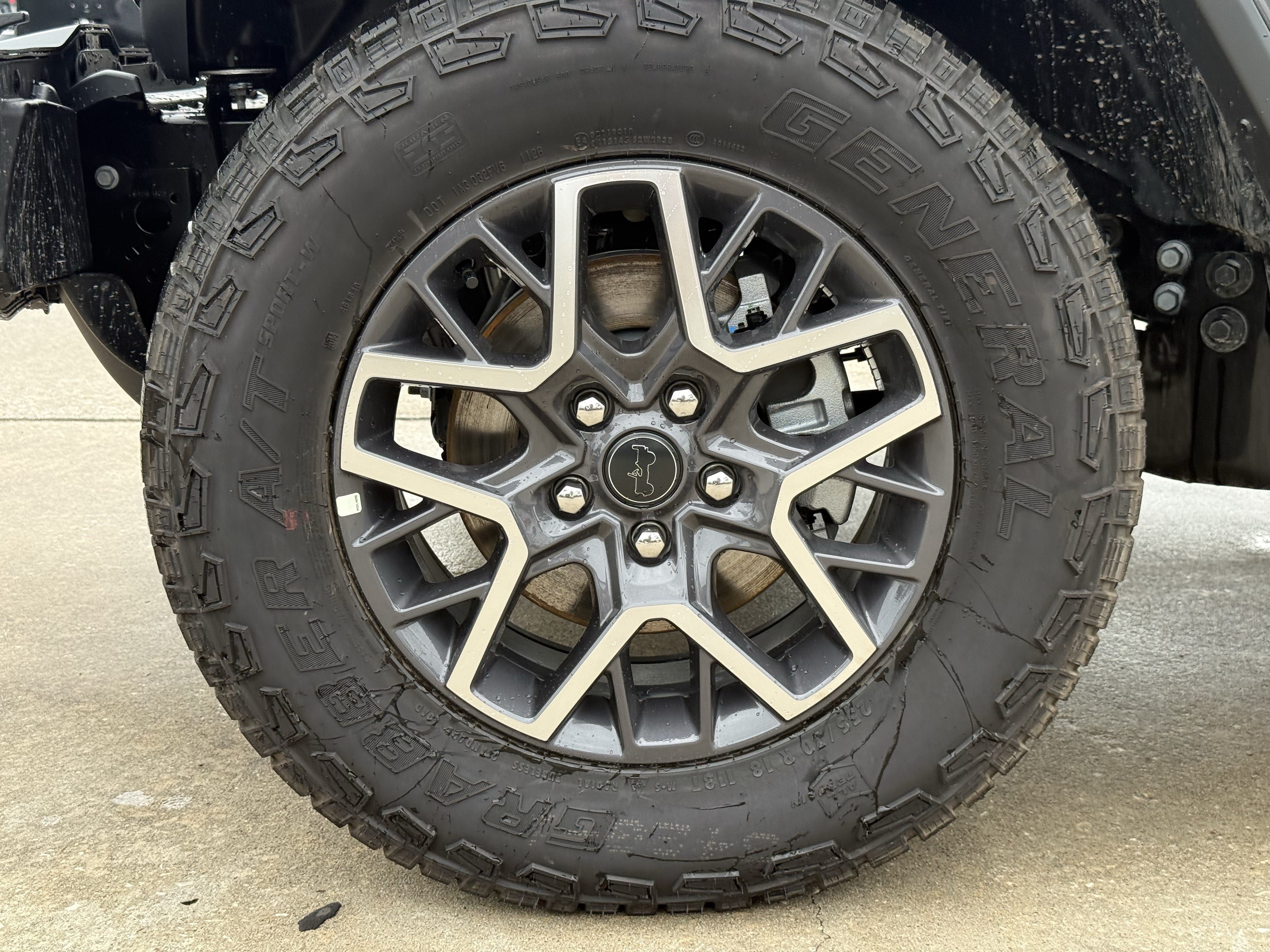 New 2026 Jeep Wrangler Unlimited Sahara AWD/4WD image 9