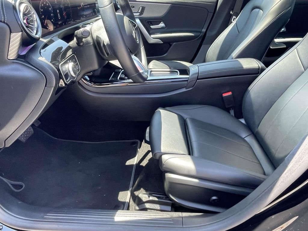 Used 2024 Mercedes-Benz CLA 250 4MATIC image 14