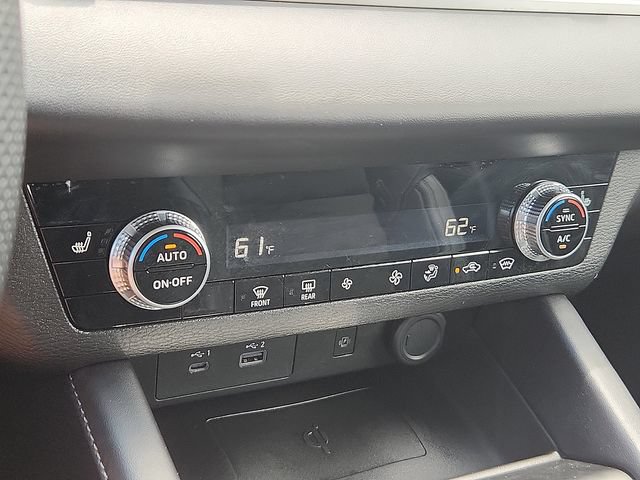 Used 2024 Mitsubishi Outlander SE AWD/4WD image 10