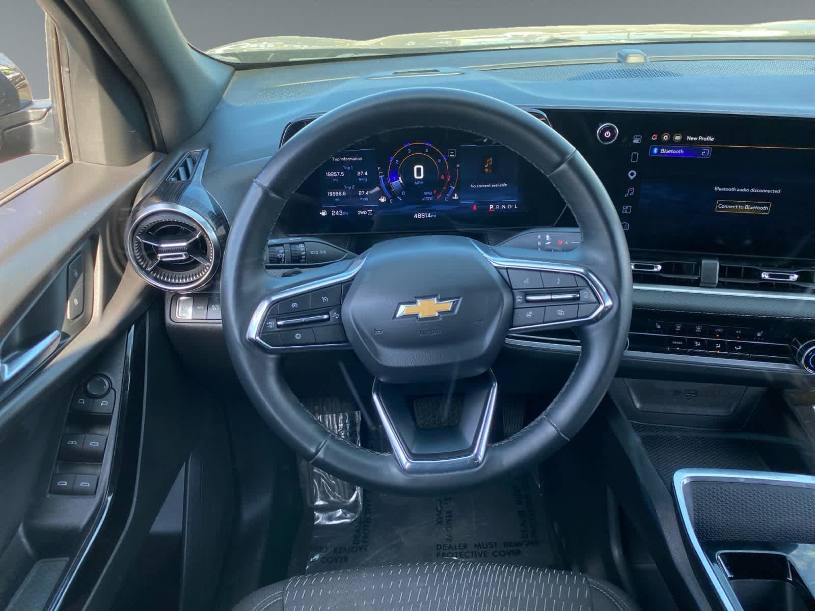 Used 2025 Chevrolet Equinox LT AWD/4WD image 13