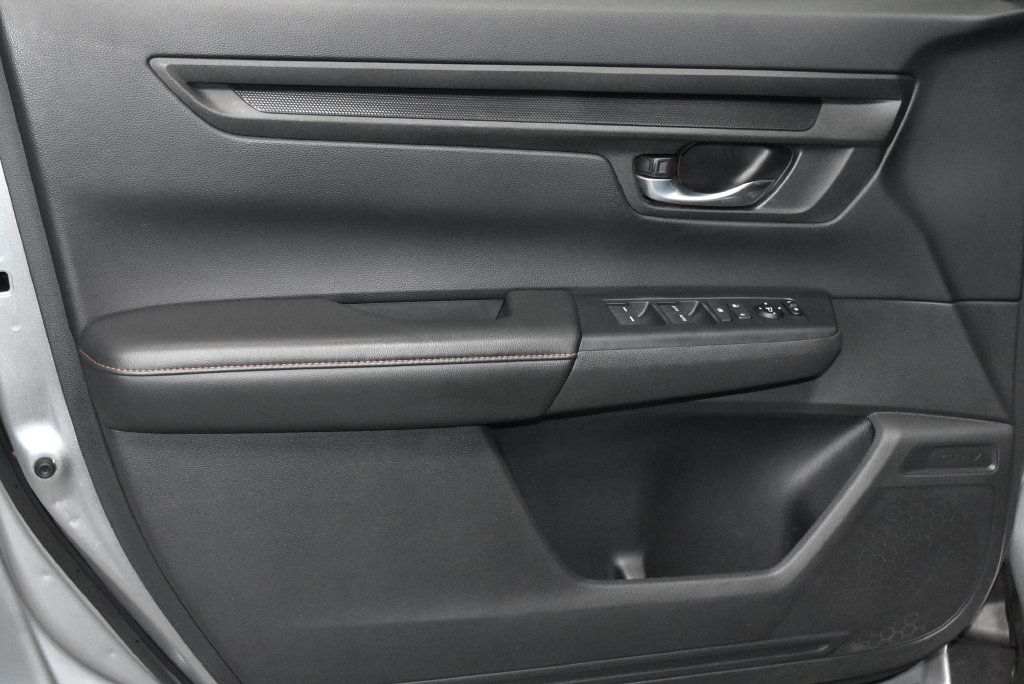 Used 2023 Honda CR-V Sport image 4