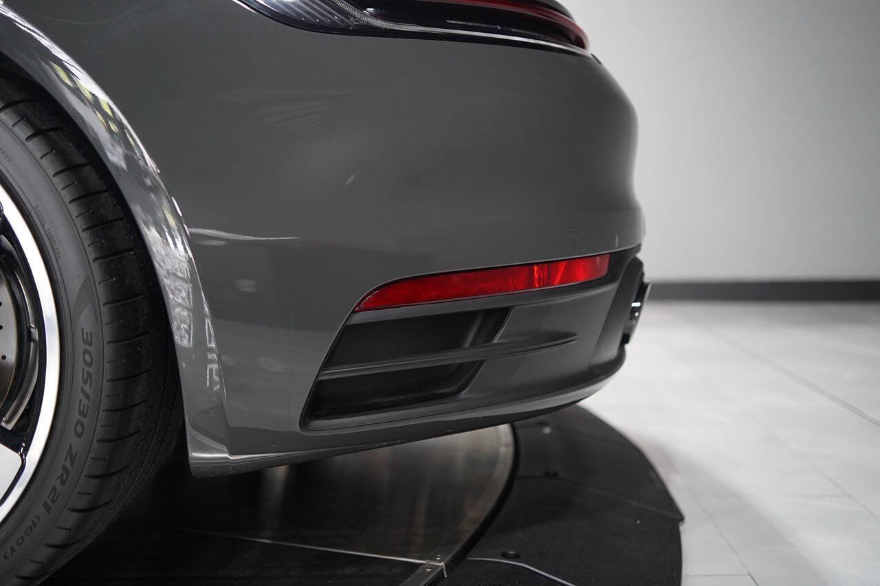 Used 2021 Porsche 911 Targa 4S Heritage Design AWD/4WD image 25
