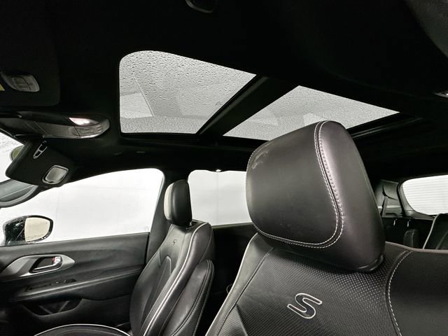 Used 2024 Chrysler Pacifica Premium image 20