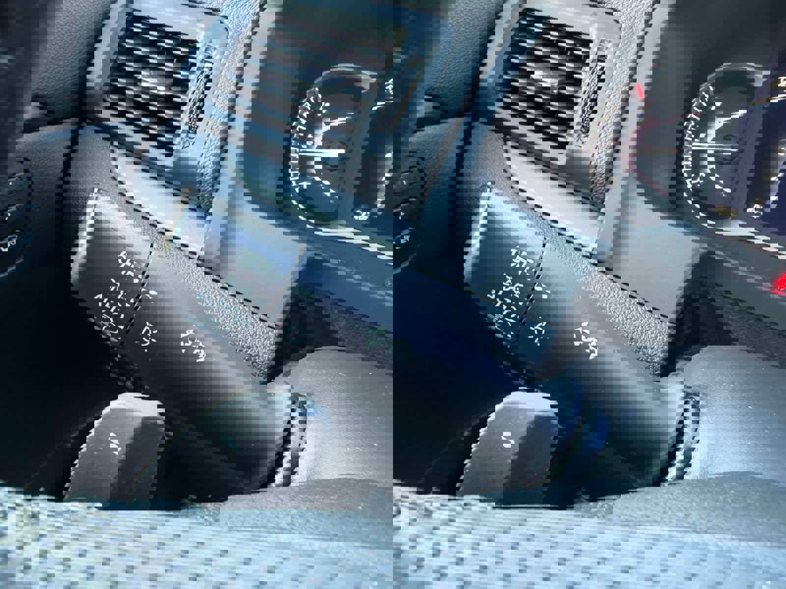 Used 2023 Honda Passport EX-L image 31