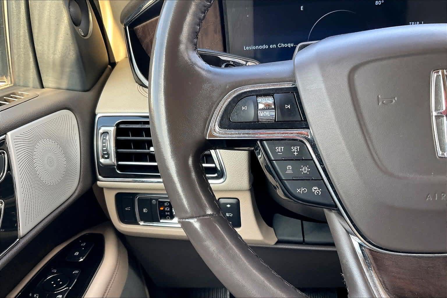 Used 2022 Lincoln Navigator Reserve AWD/4WD image 22