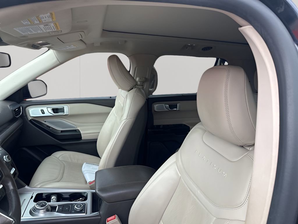 Used 2020 Ford Explorer Platinum w/ Premium Technology Package image 27