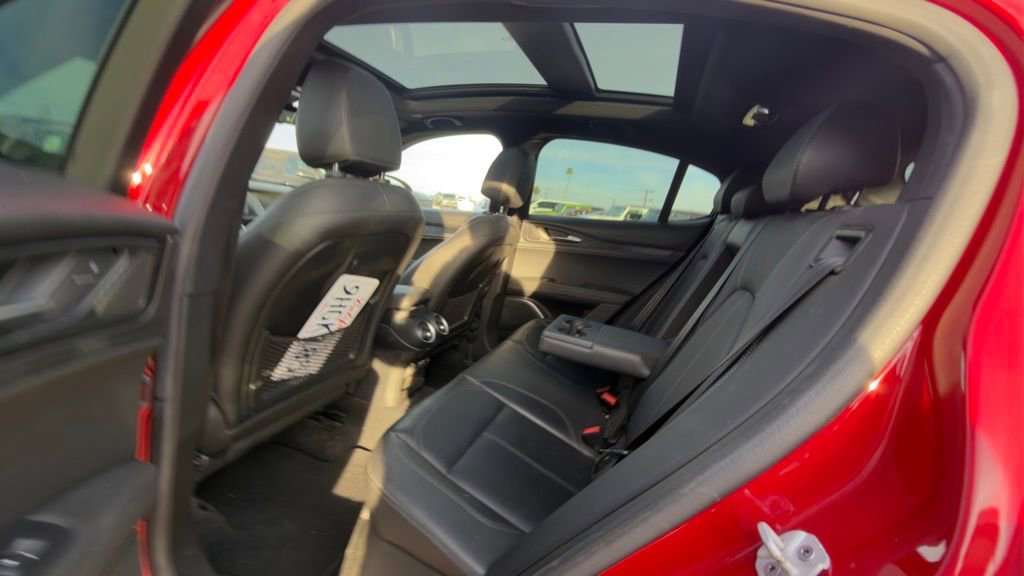 Used 2023 Alfa Romeo Stelvio Sprint image 8
