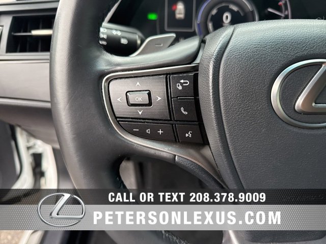 Used 2022 Lexus ES 300h w/ Accessory Package 2 image 23