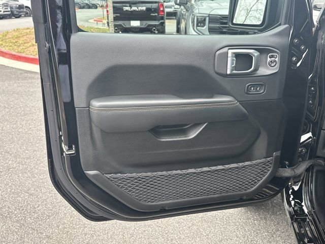 Certified 2024 Jeep Wrangler Sahara image 13