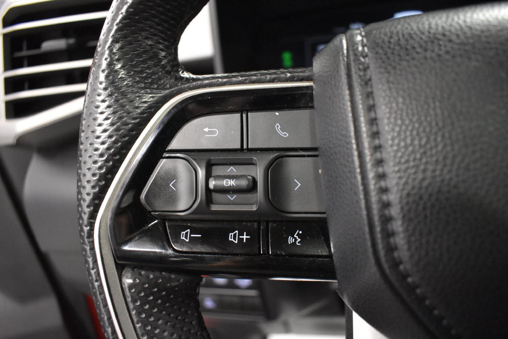 Used 2024 Toyota Tundra Limited AWD/4WD image 28