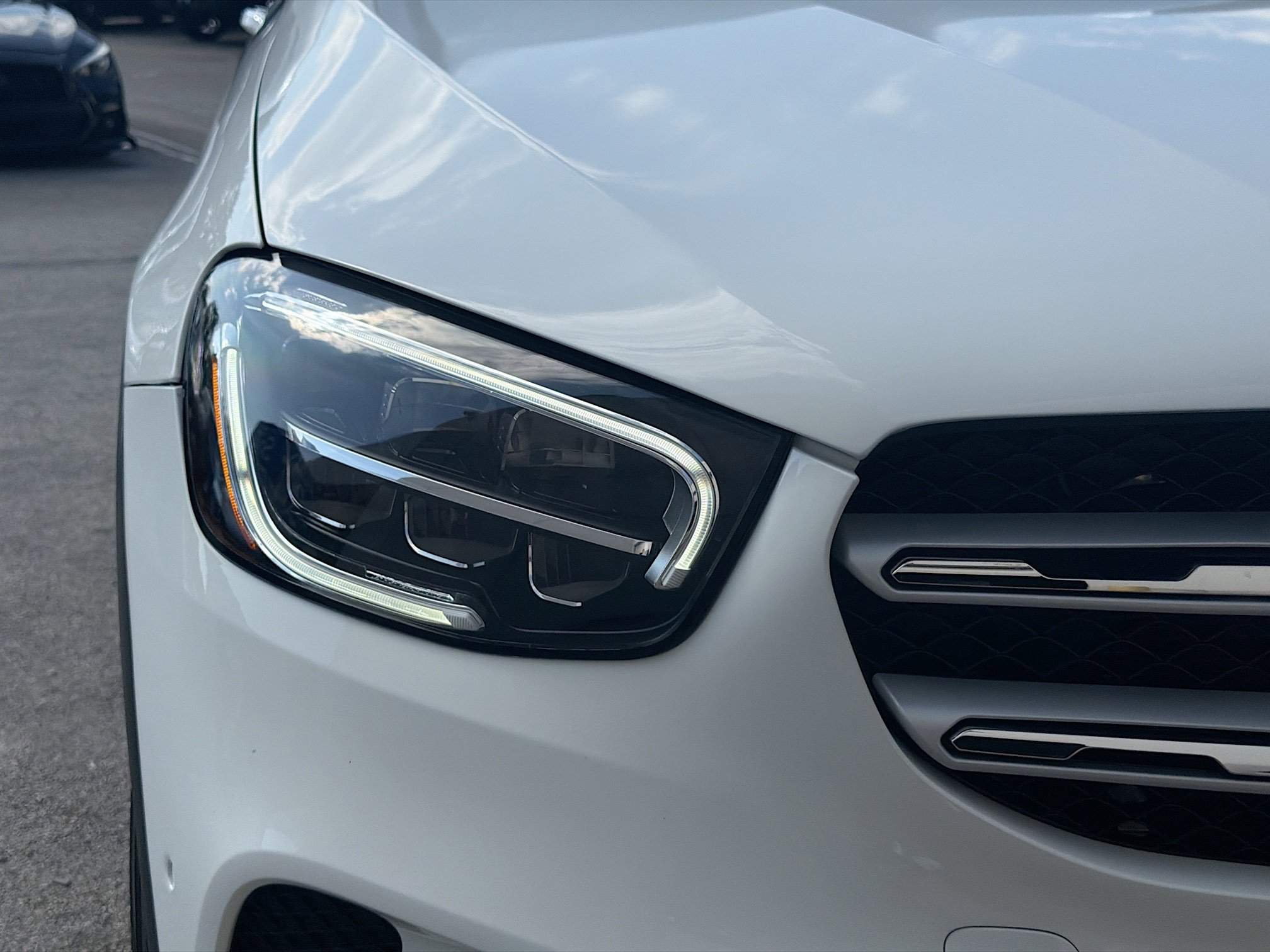 Used 2022 Mercedes-Benz GLC 300 w/ Premium Package Lite image 33