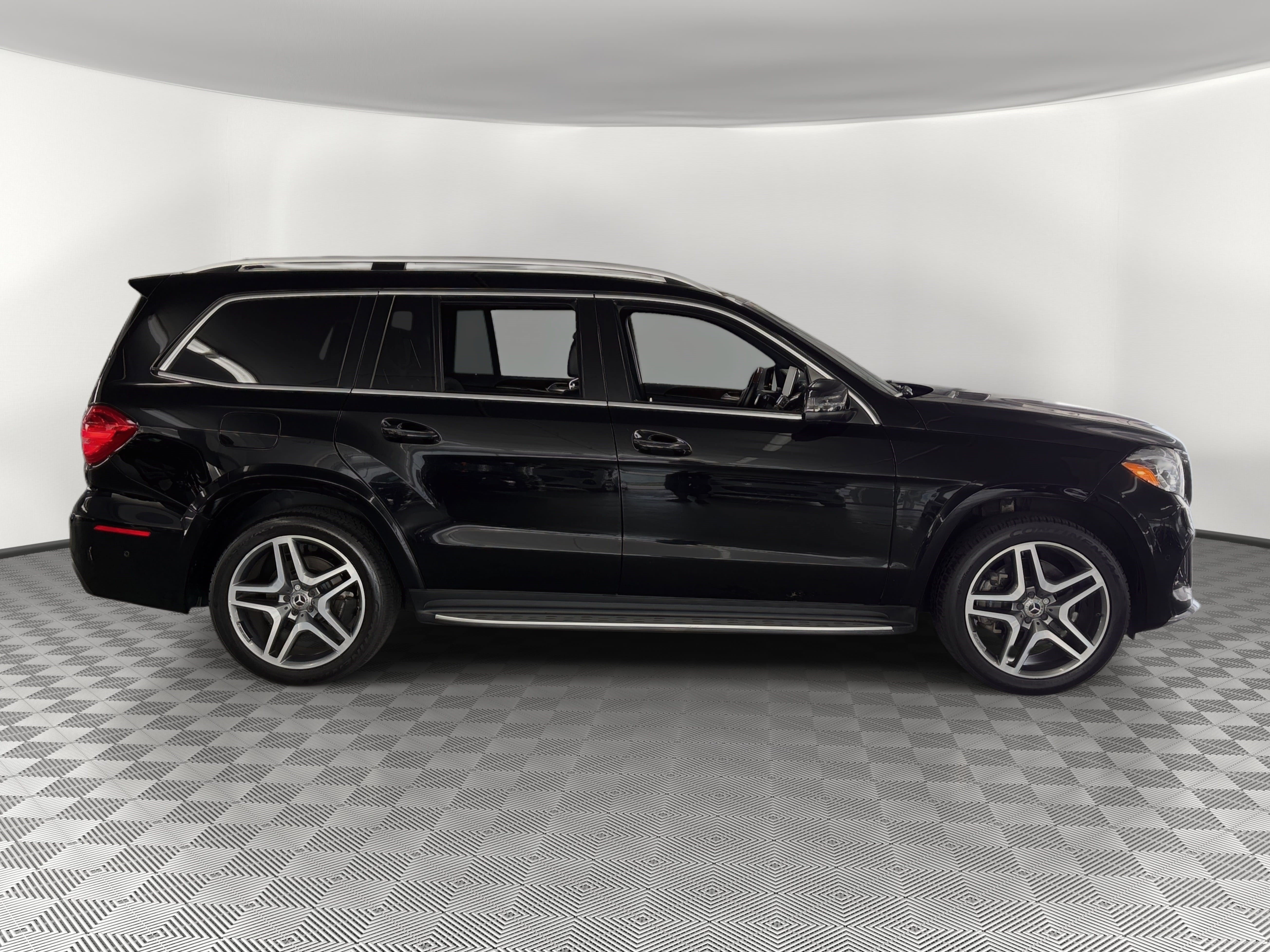 Used 2019 Mercedes-Benz GLS 550 4MATIC image 8