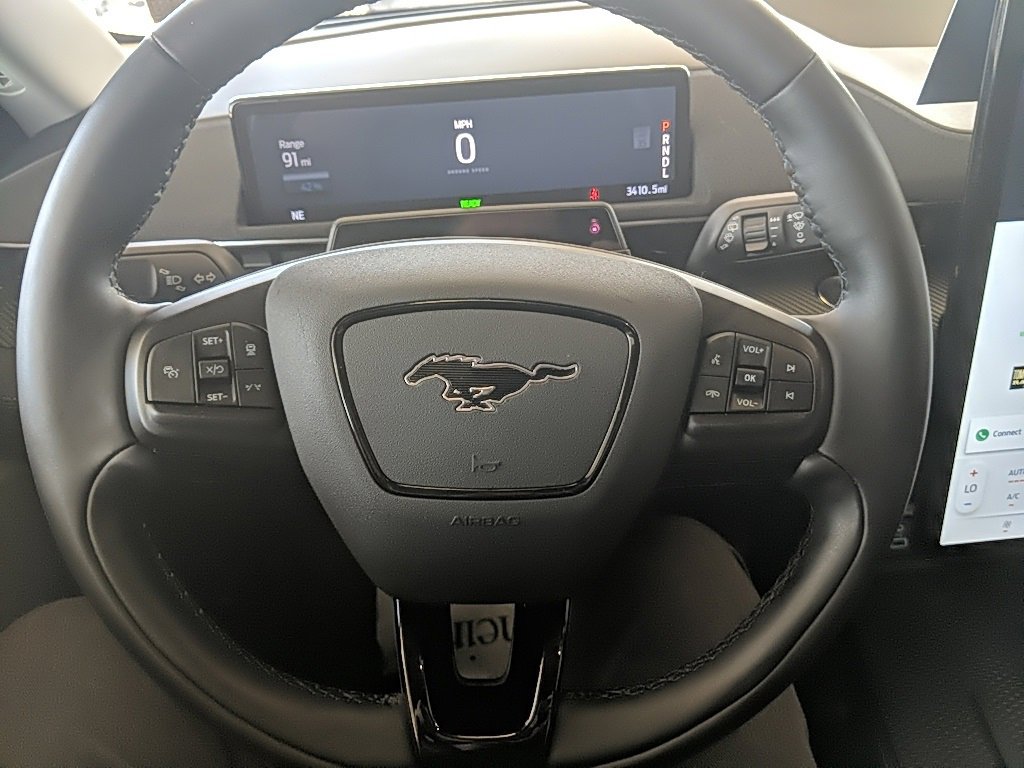 Used 2024 Ford Mustang Mach-E Select image 12