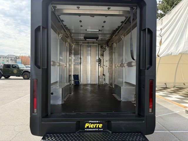 Used 2024 Chevrolet Brightdrop 600 w/ Commercial Equipment Package image 4