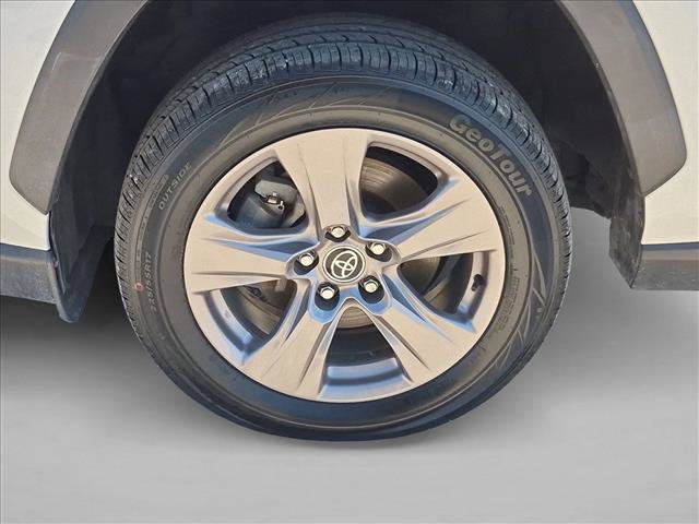 Used 2023 Toyota RAV4 XLE AWD/4WD image 23