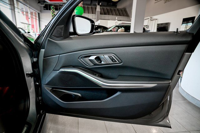 Used 2023 BMW 330i xDrive Sedan w/ M Sport Package image 26