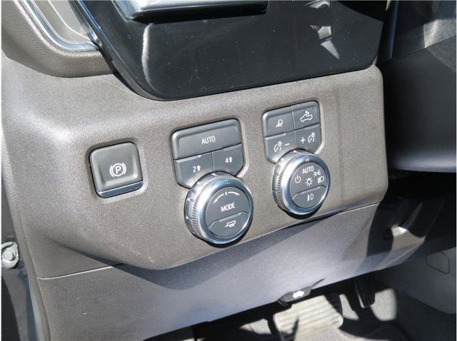 Used 2025 GMC Sierra 1500 SLT AWD/4WD image 11