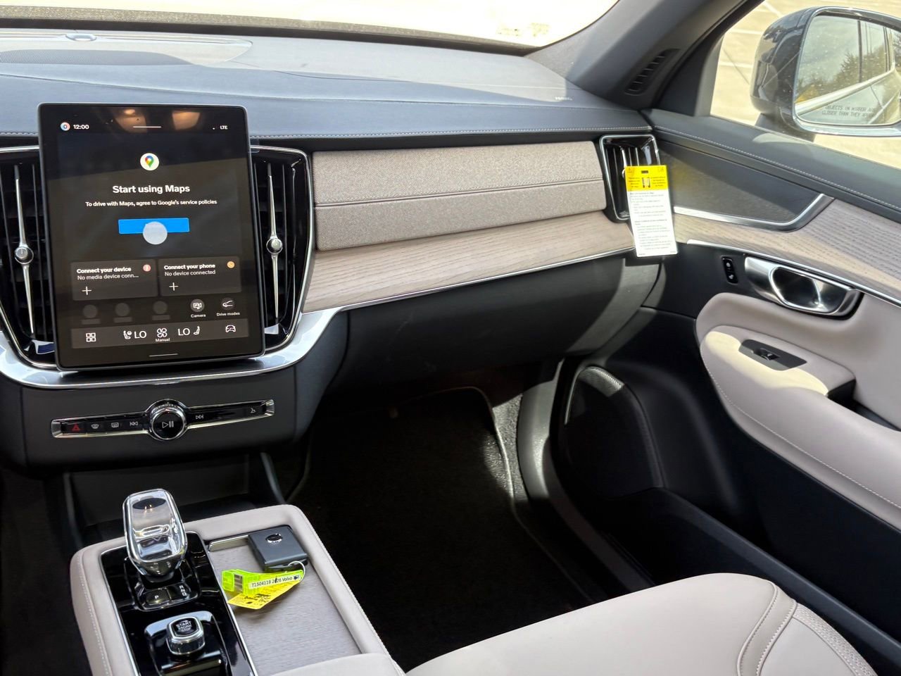 New 2026 Volvo XC90 T8 Core w/ Protection Package Premier image 13