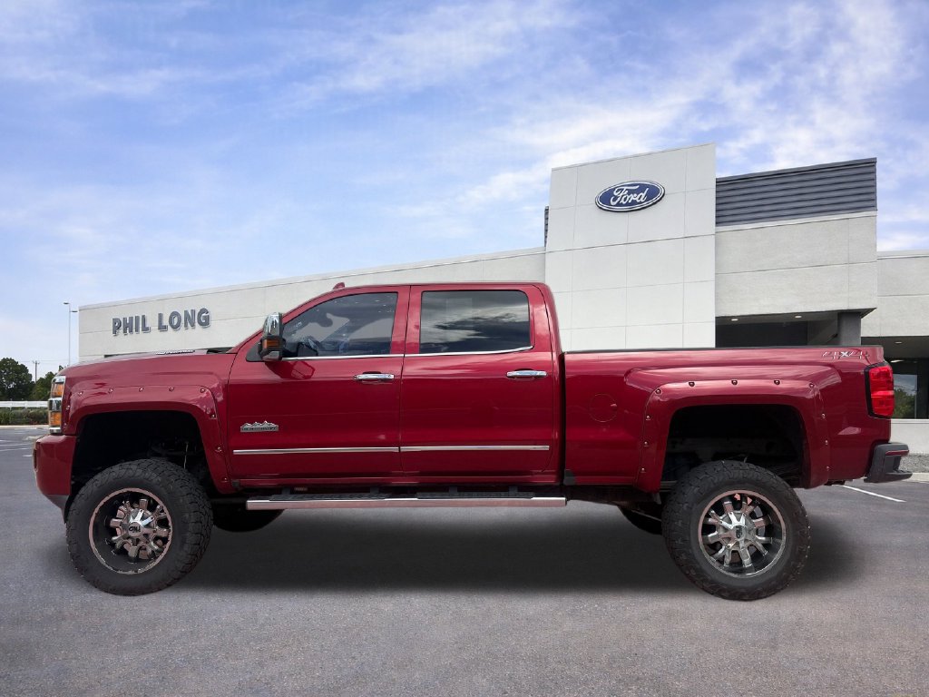 Used 2018 Chevrolet Silverado 2500 High Country w/ Duramax Plus Package AWD/4WD image 5