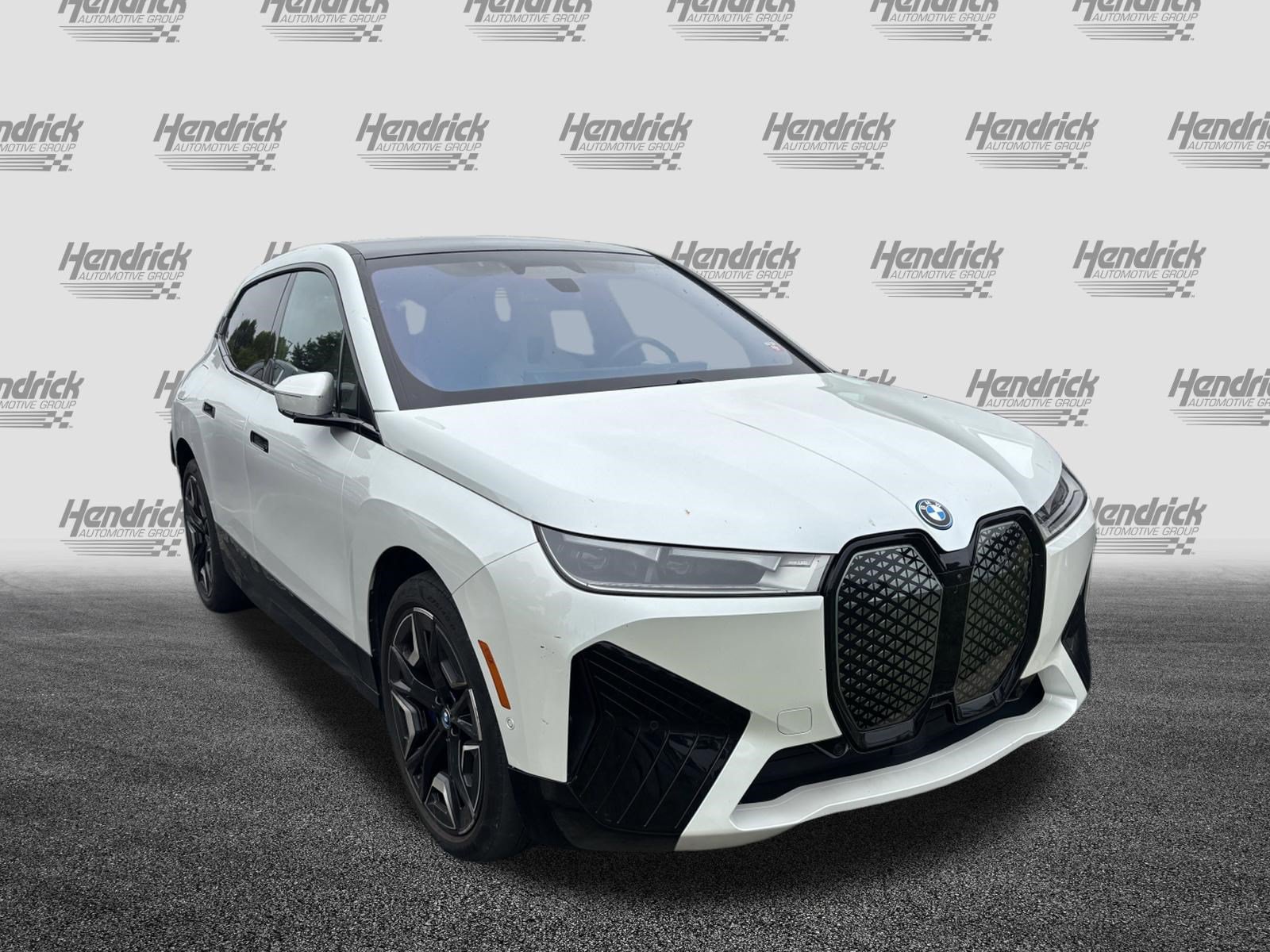 Certified 2024 BMW iX xDrive50 w/ Premium Package AWD/4WD image 2