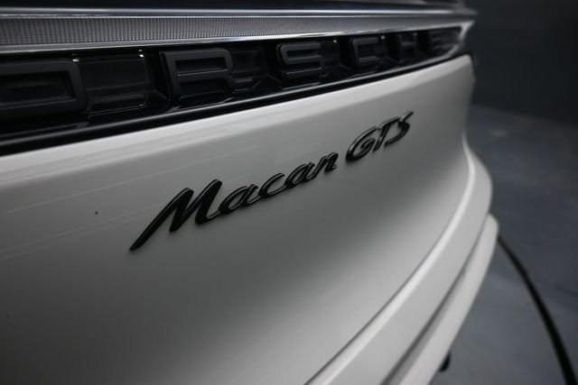 Used 2022 Porsche Macan GTS AWD/4WD image 11