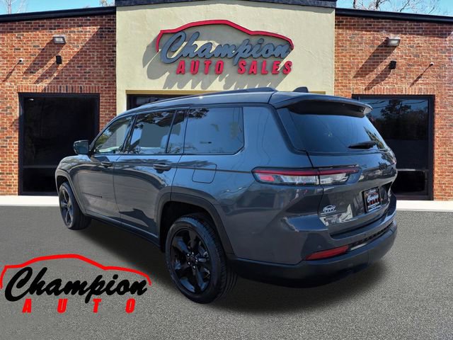 Used 2023 Jeep Grand Cherokee L Limited w/ Black Appearance Package image 9