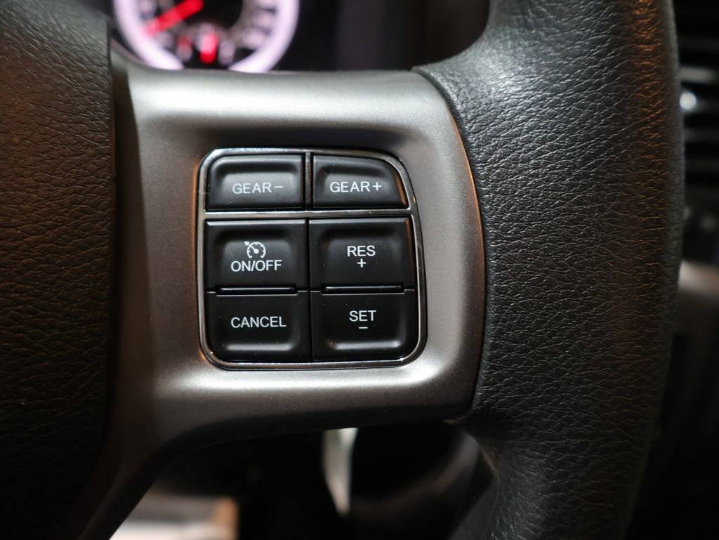 Used 2023 RAM 1500 Classic SLT AWD/4WD image 34