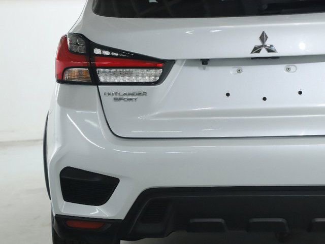 Used 2025 Mitsubishi Outlander Sport AWD image 40