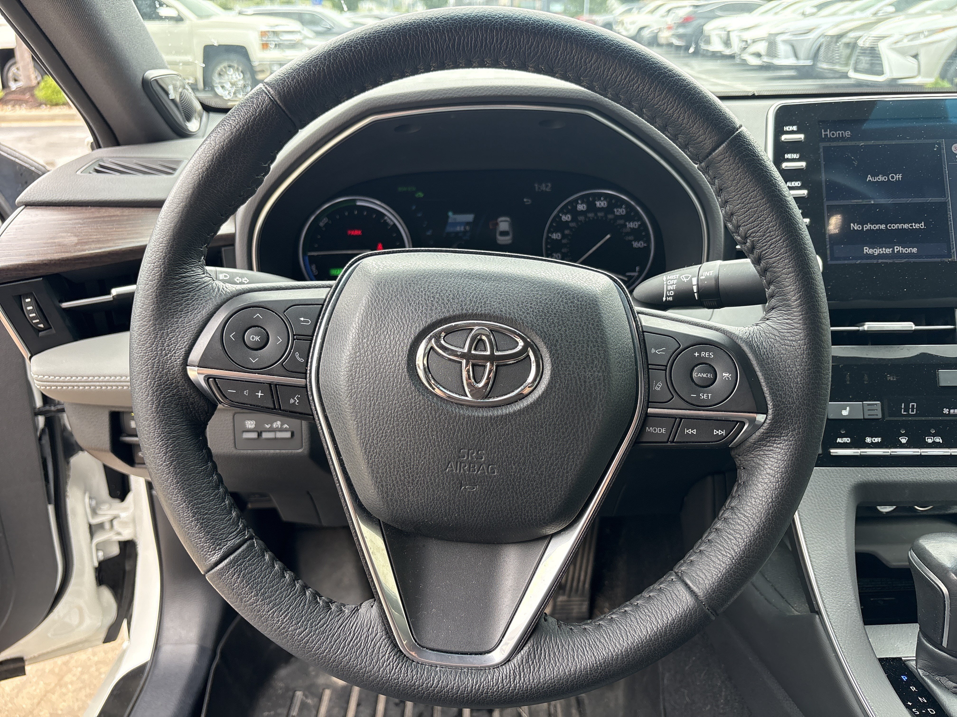 Used 2021 Toyota Avalon XLE w/ Moonroof Package FWD image 18