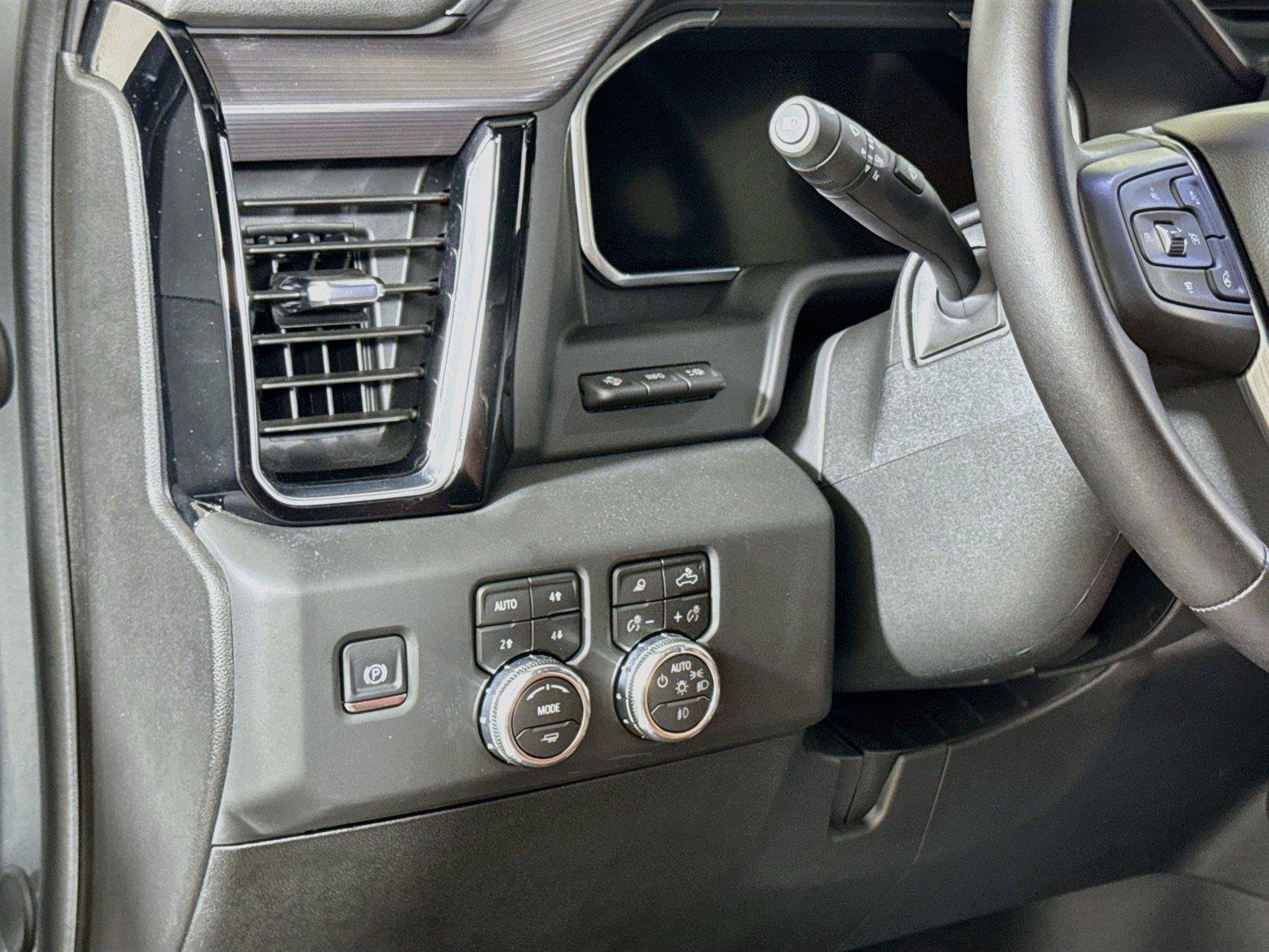 Used 2026 GMC Sierra 2500 Denali Ultimate AWD/4WD image 8