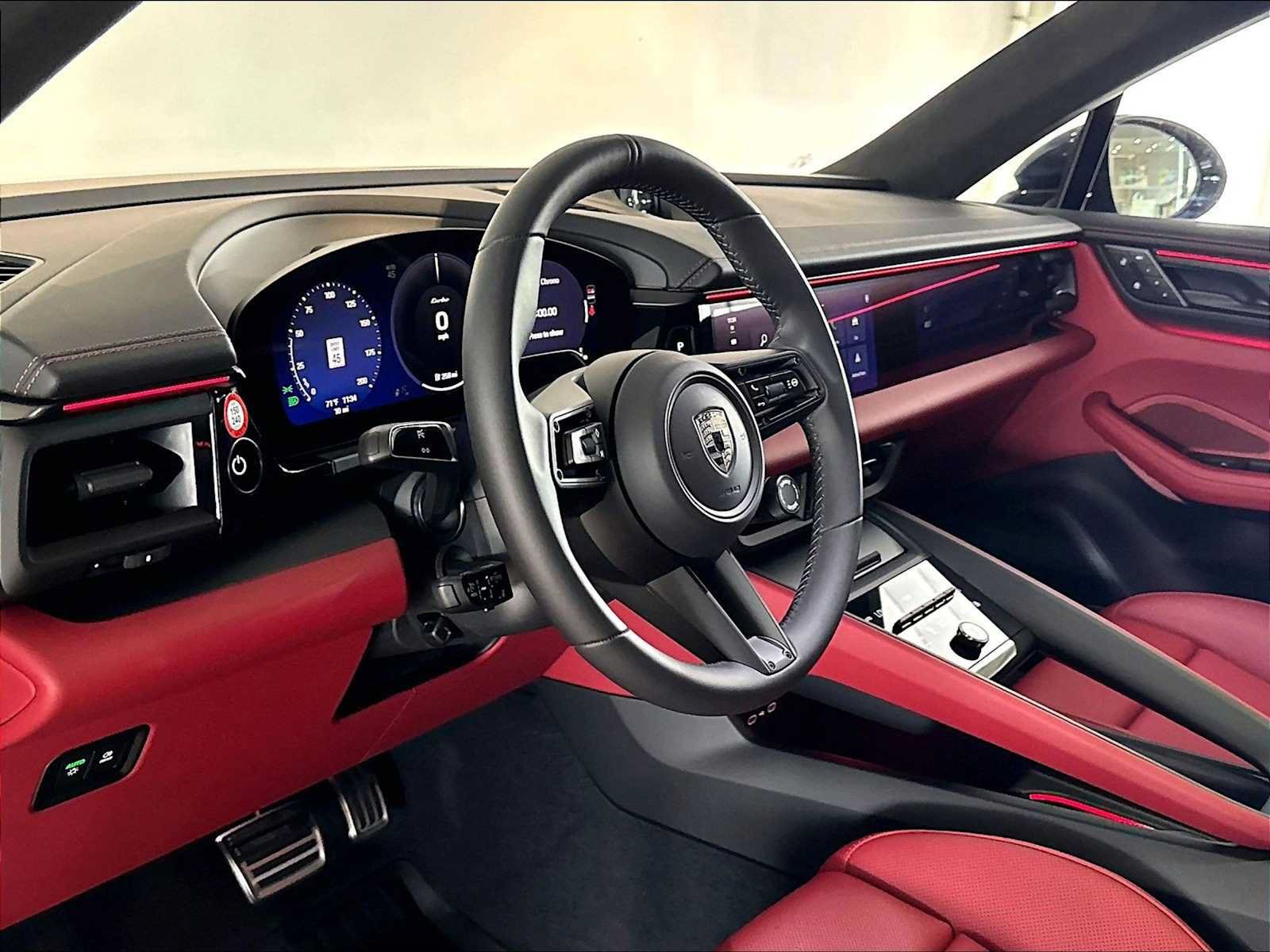 New 2026 Porsche Macan Turbo Electric AWD/4WD image 4