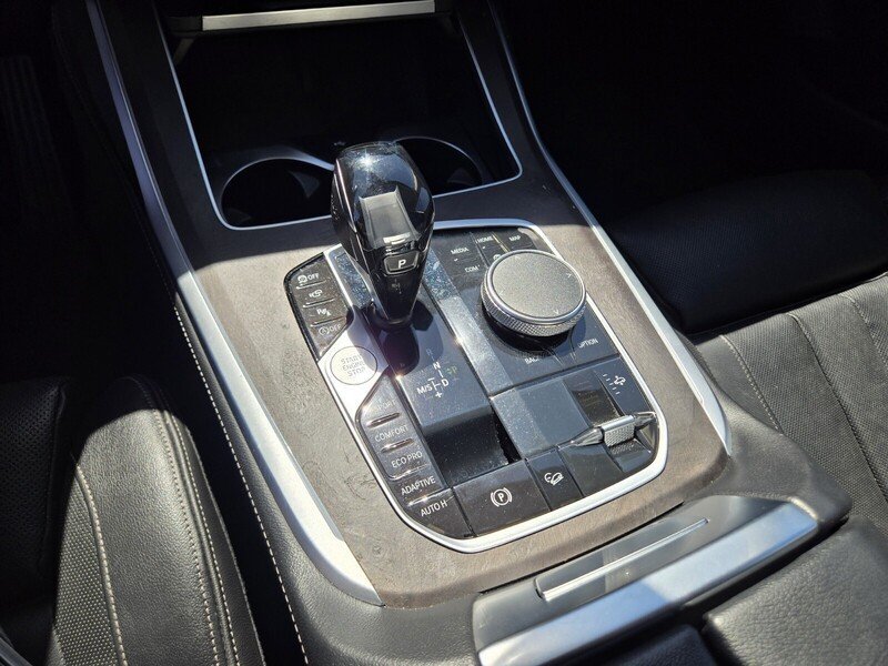 Used 2020 BMW X7 xDrive40i w/ Luxury Seating Package AWD/4WD image 23