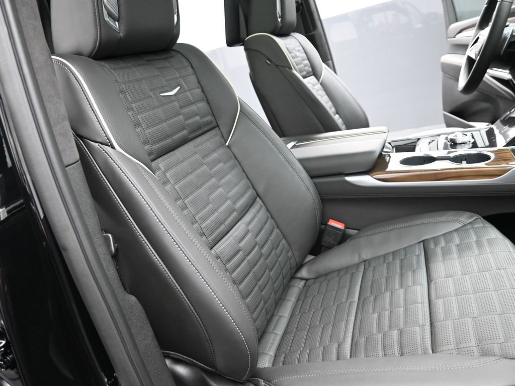 New 2026 Cadillac Escalade ESV Platinum Sport w/ LPO, ONYX Package AWD/4WD image 27