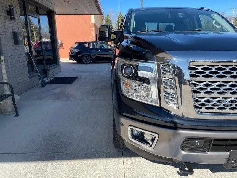 Used 2016 Nissan Titan Platinum Reserve image 6