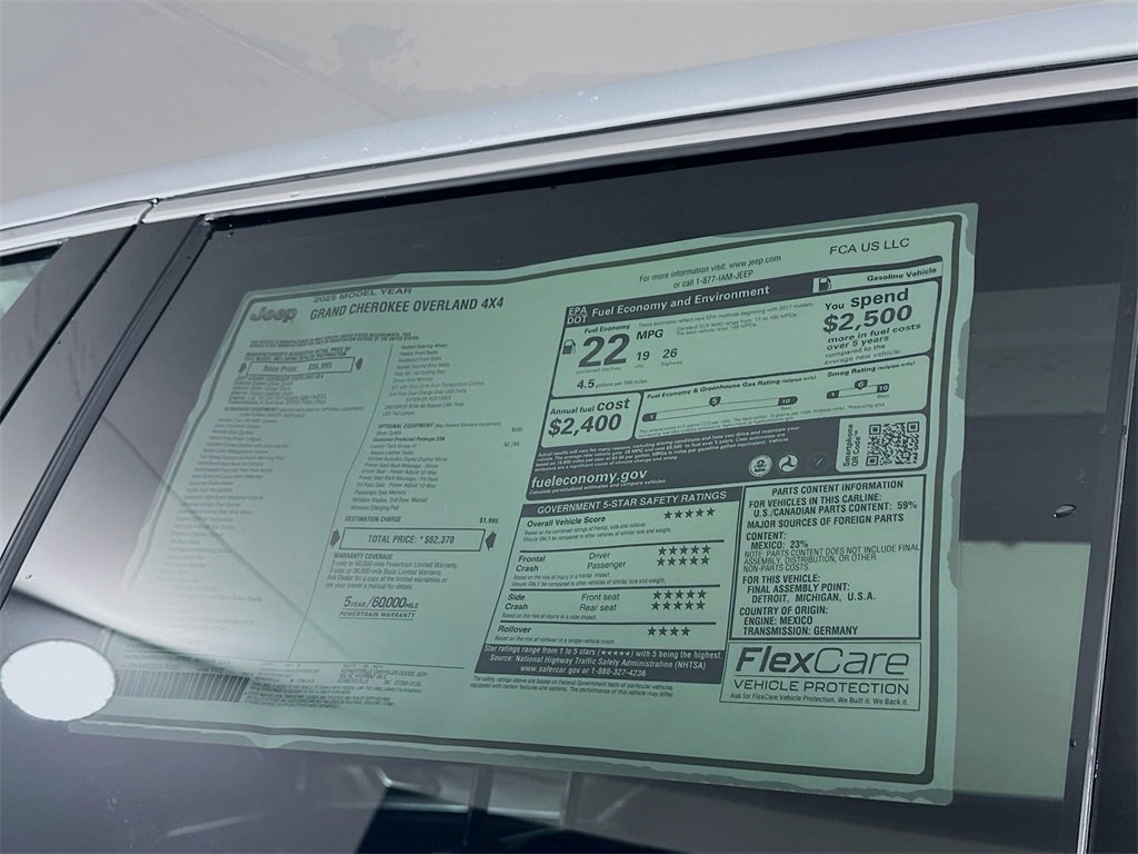 New 2025 Jeep Grand Cherokee Overland w/ Luxury Tech Group IV image 21