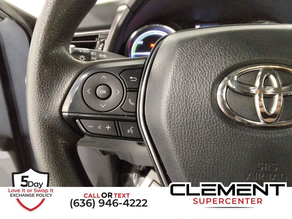 Used 2020 Toyota Camry LE image 11