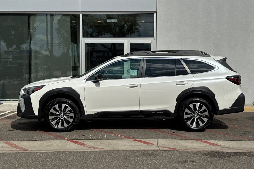 Used 2025 Subaru Outback Limited image 9