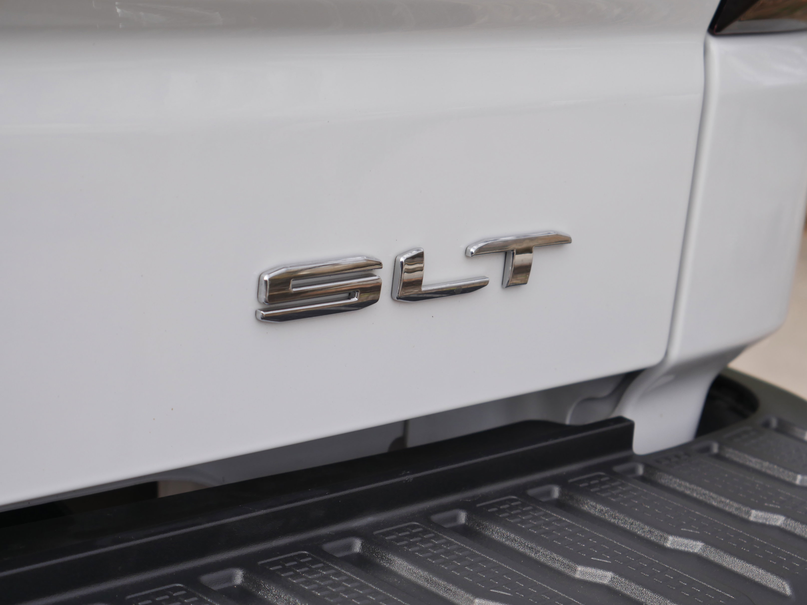 Used 2022 GMC Sierra 1500 SLT image 23