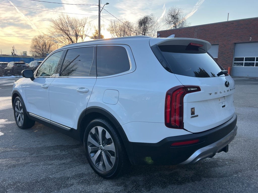 Used 2021 Kia Telluride EX w/ EX Premium Package image 3